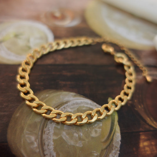 Delicate Gold Curb Chain Bracelet