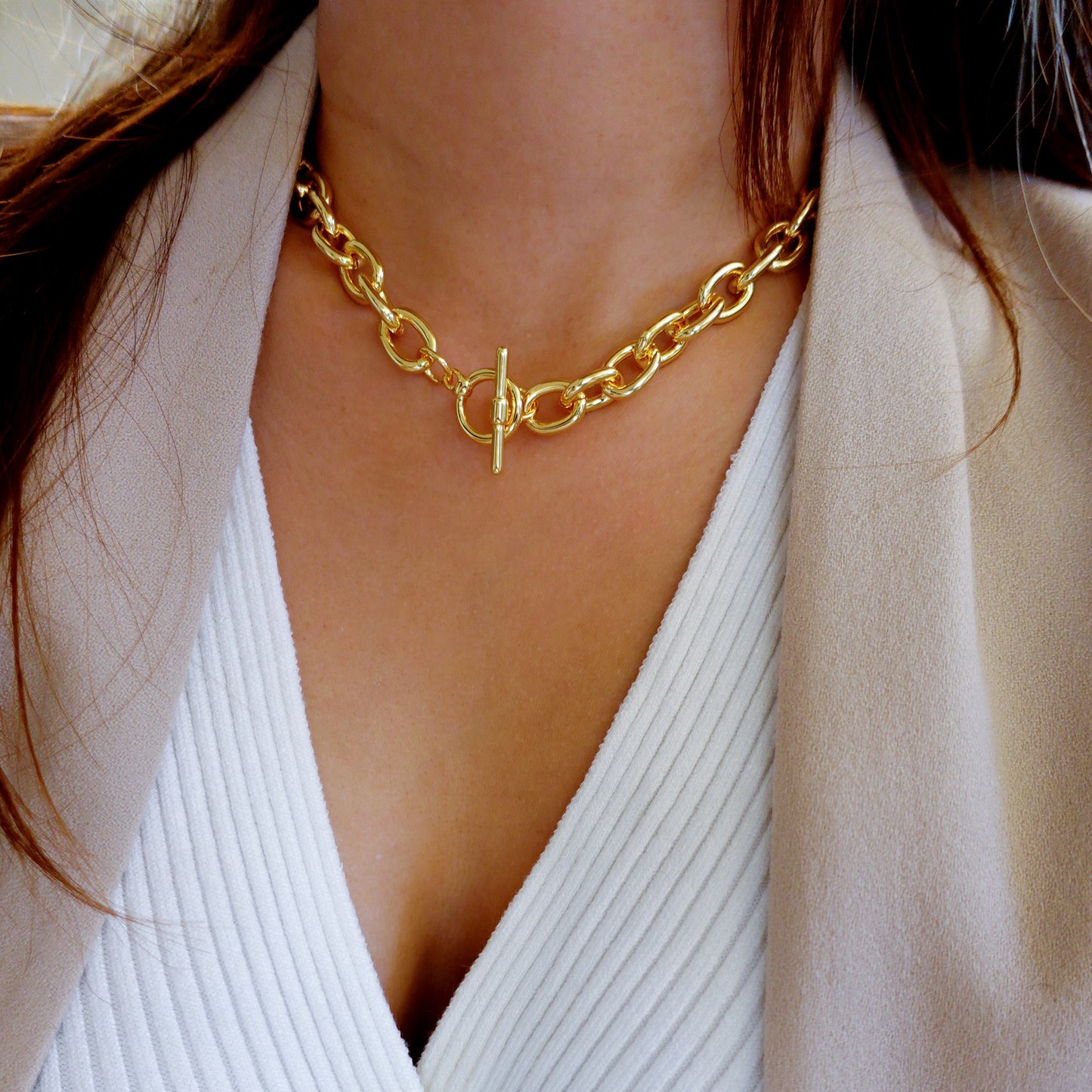 Gold Chunky Cable Chain Toggle Necklace